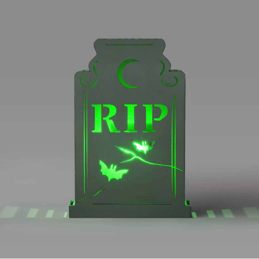 Hyde & EEK! Green Tombstone Halloween Decor